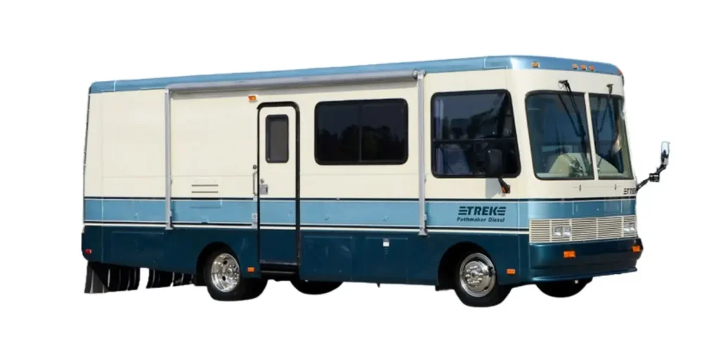 Best Small Class A RV for Going Off-Grid Product Image: Safari Trek 2480 Pathmaker